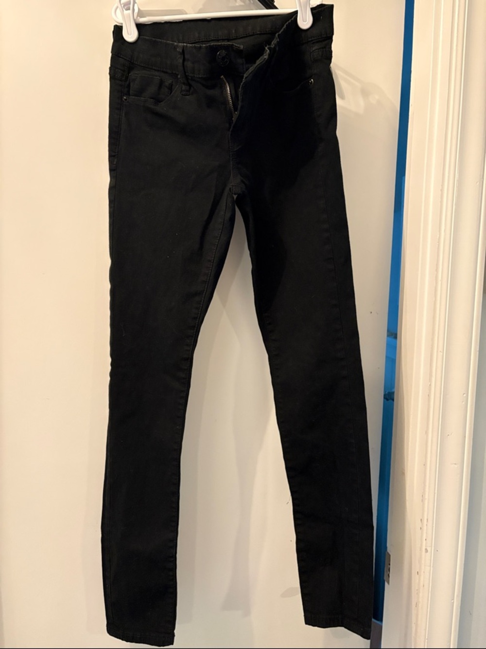 BDG Twig Mid Rise Women’s Skinny Jeans in Black